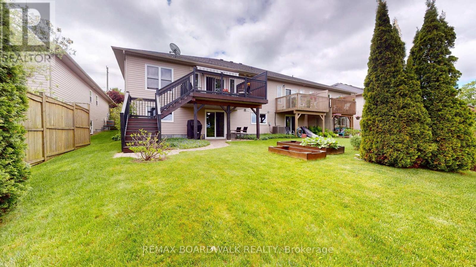 19a Centre Street, Brockville, Ontario  K6V 5S6 - Photo 4 - X13228976
