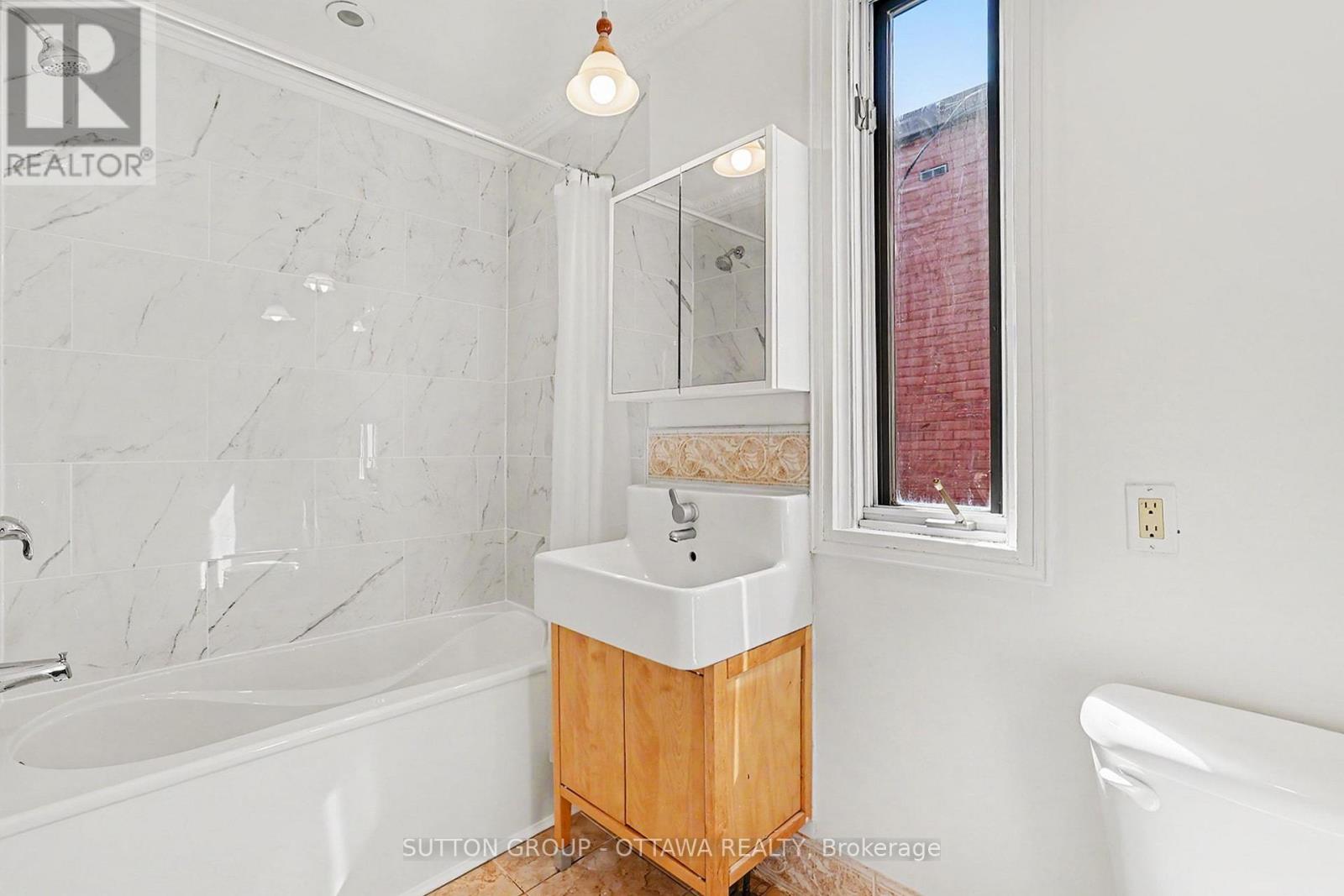 279 Cambridge Street N, Ottawa, Ontario  K1R 7B1 - Photo 21 - X13229178