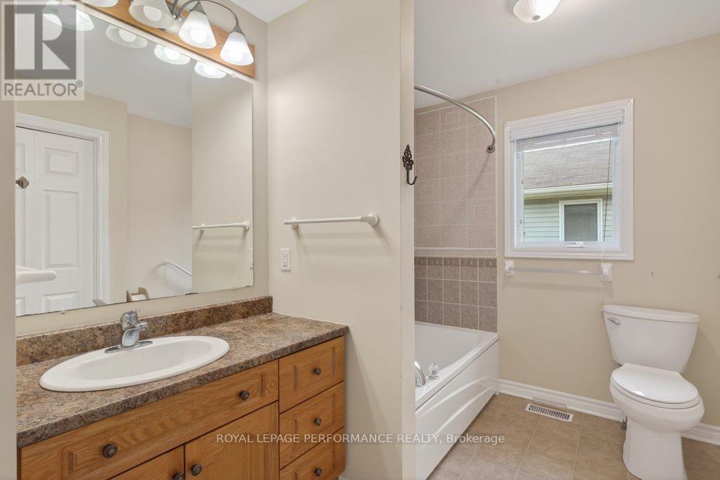 1008 Ada Barrington Private, Ottawa, Ontario  K4P 0A7 - Photo 10 - X13229202