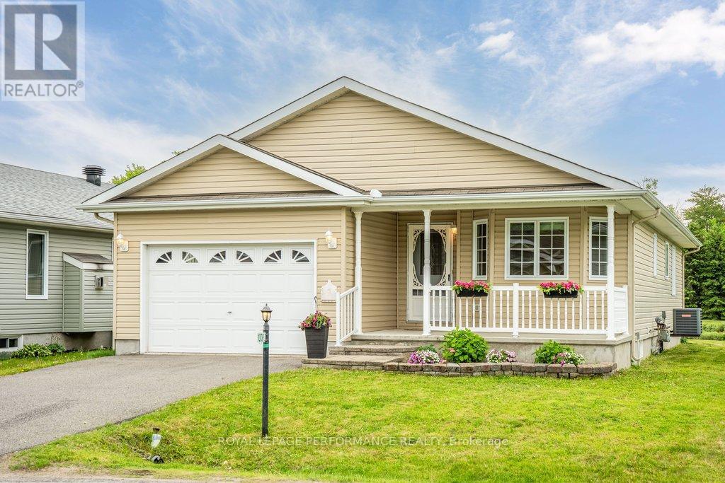 1008 Ada Barrington Private, Ottawa, Ontario  K4P 0A7 - Photo 2 - X13229202
