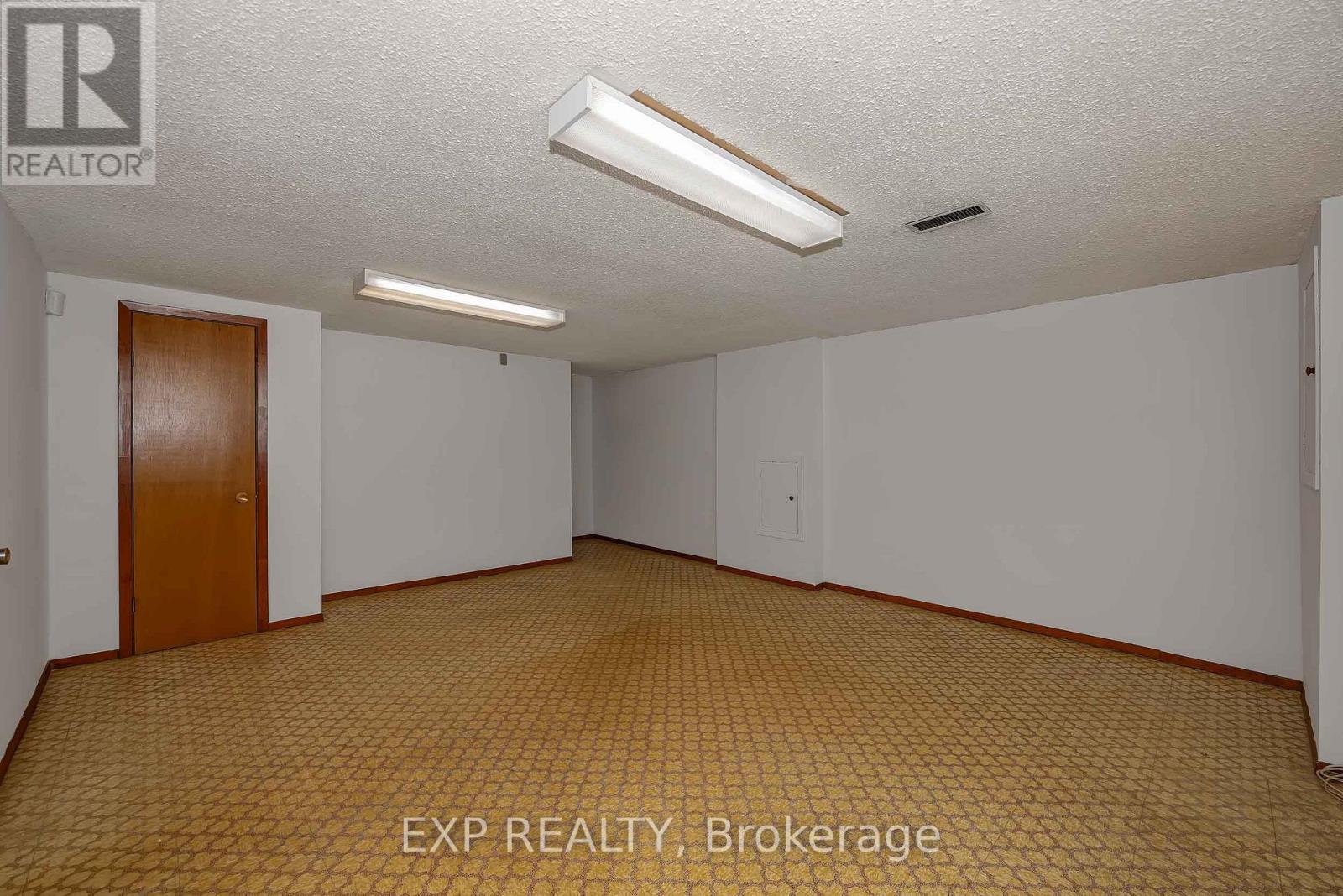 707 Roosevelt Avenue, Ottawa, Ontario  K2A 2A8 - Photo 24 - X13229222