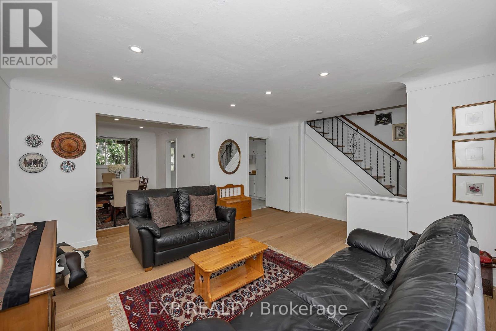 707 Roosevelt Avenue, Ottawa, Ontario  K2A 2A8 - Photo 6 - X13229222