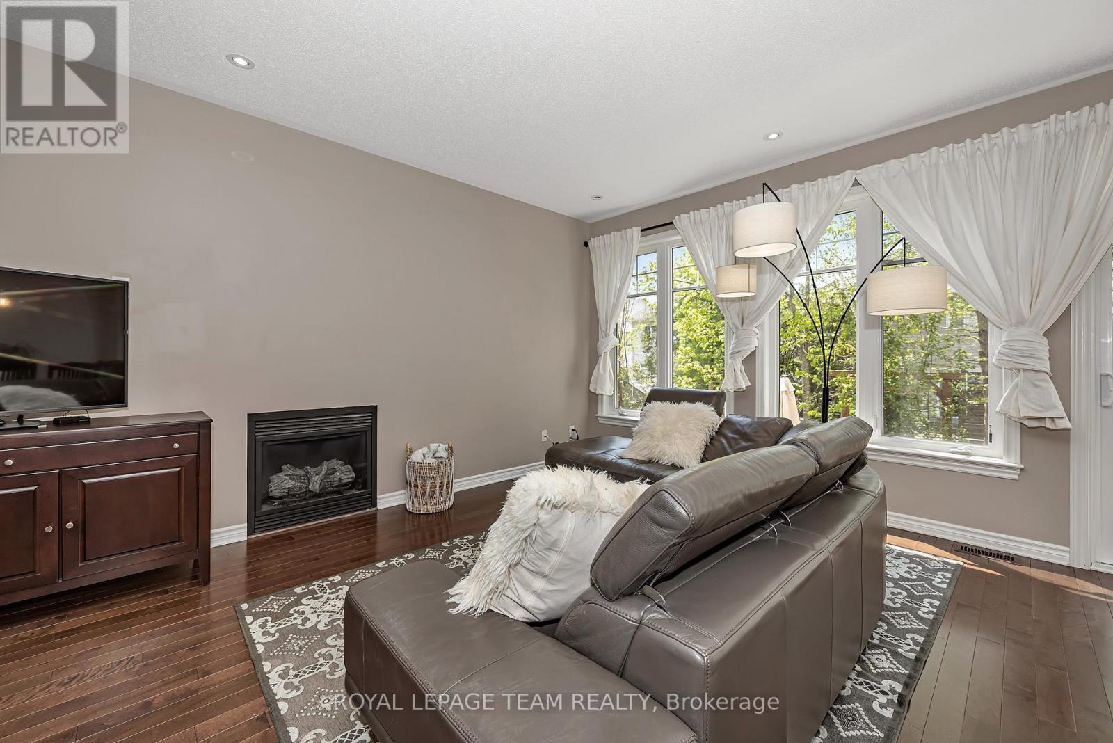 248 Meadowlilly Road, Ottawa, Ontario  K1T 0H4 - Photo 8 - X13229226