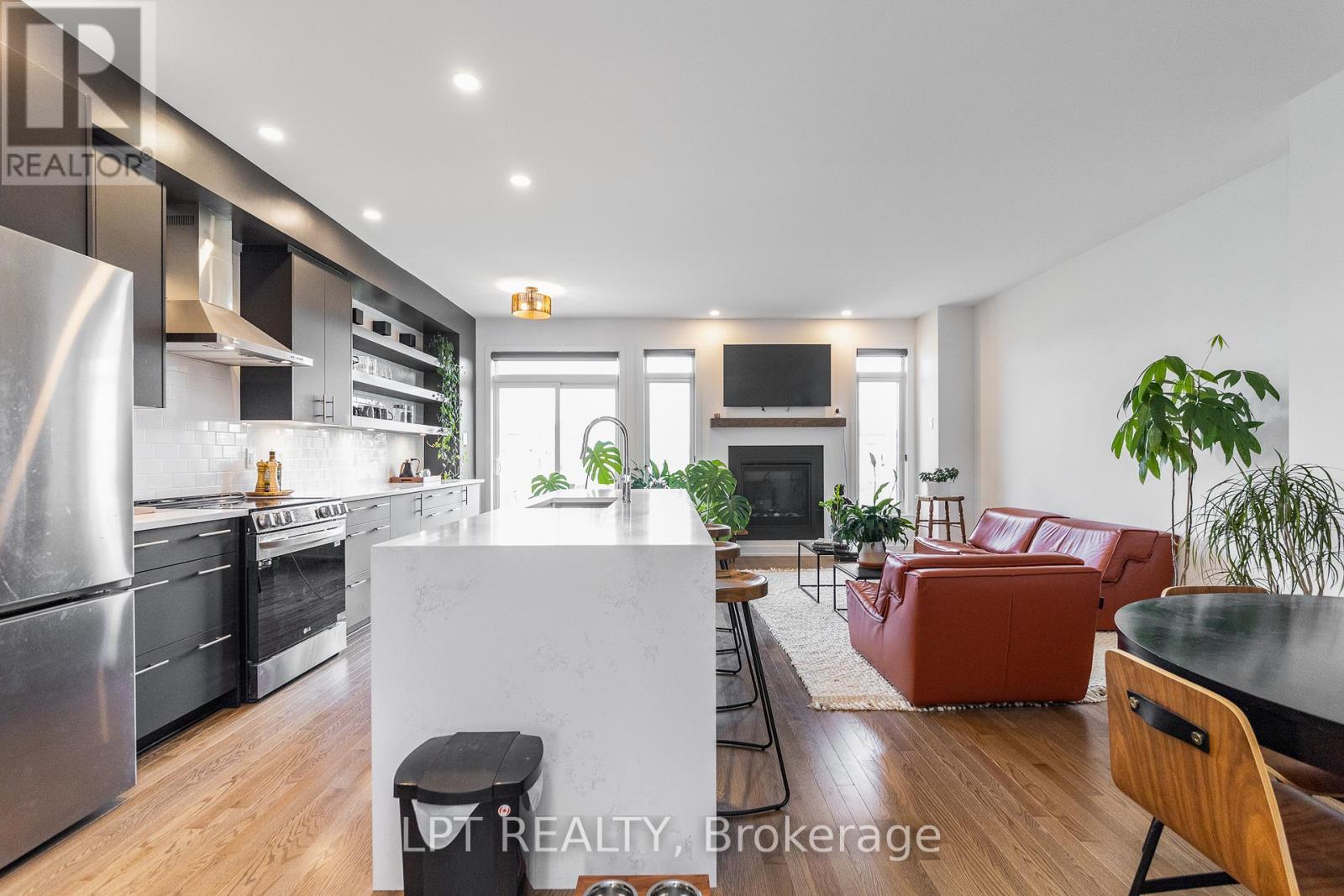 557 Tahoe Heights, Ottawa, Ontario  K1T 0X4 - Photo 8 - X13229308