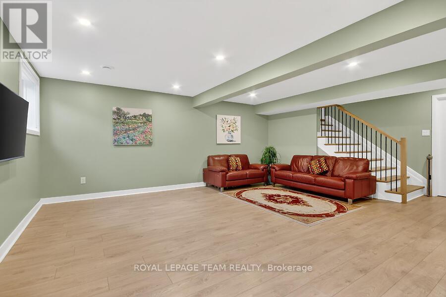 950 Islington Way, Ottawa, Ontario  K1A 0T7 - Photo 40 - X13229458
