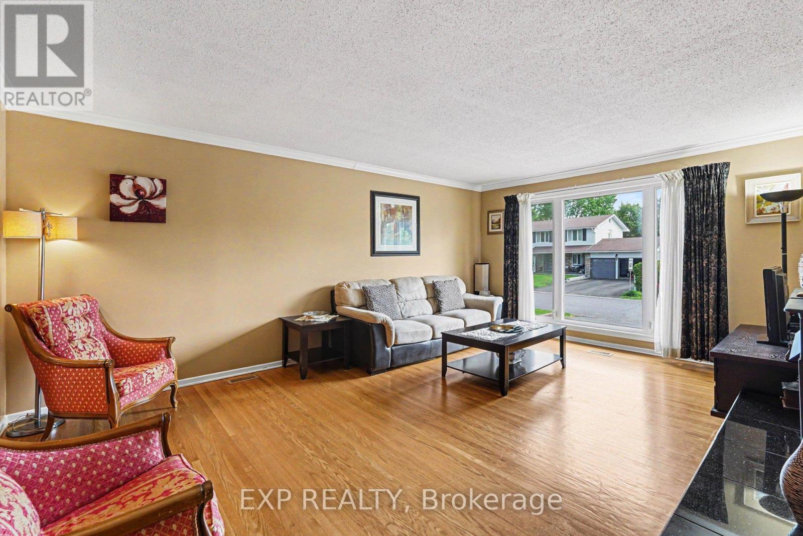 47 Langholm Crescent, Ottawa, Ontario  K2J 2H1 - Photo 6 - X13229512