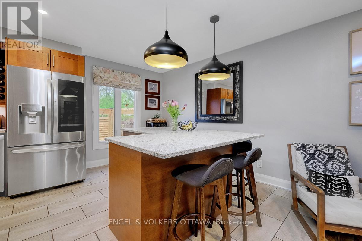 2766 Harwood Avenue, Ottawa, Ontario  K2B 8H7 - Photo 18 - X13229584