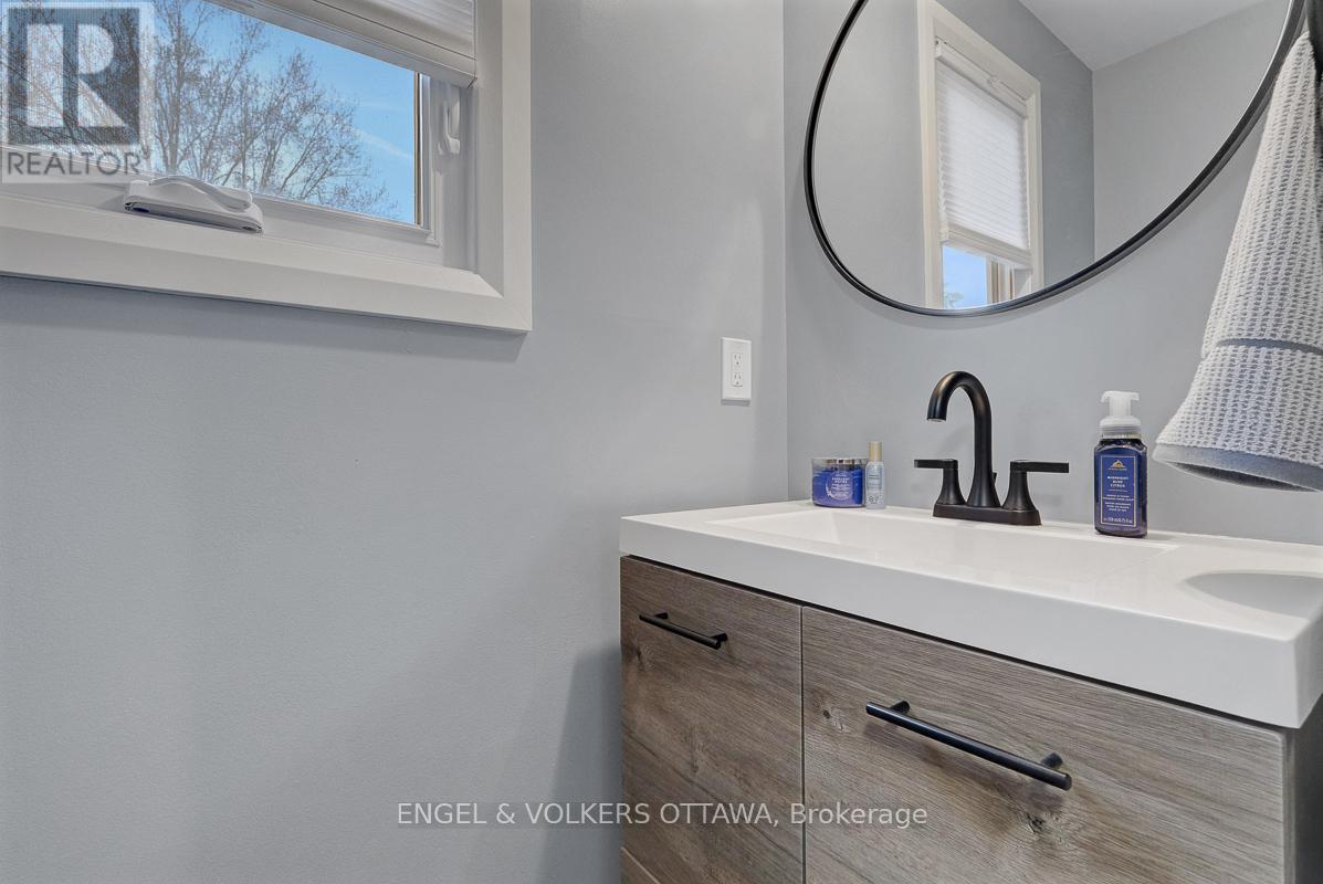 2766 Harwood Avenue, Ottawa, Ontario  K2B 8H7 - Photo 20 - X13229584