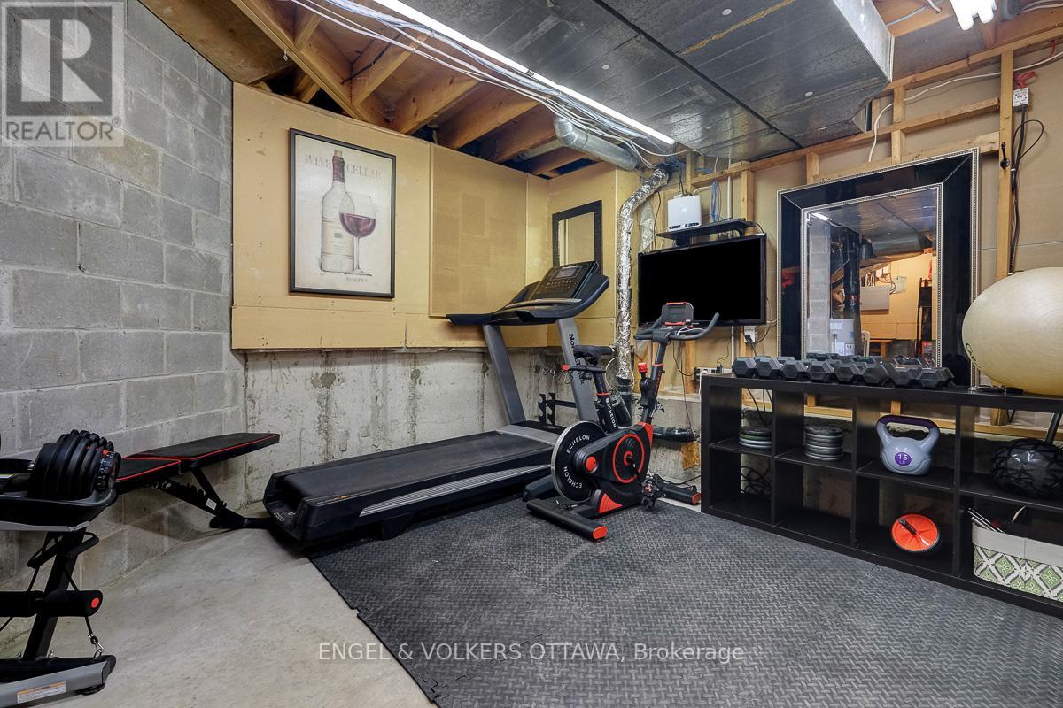 2766 Harwood Avenue, Ottawa, Ontario  K2B 8H7 - Photo 39 - X13229584