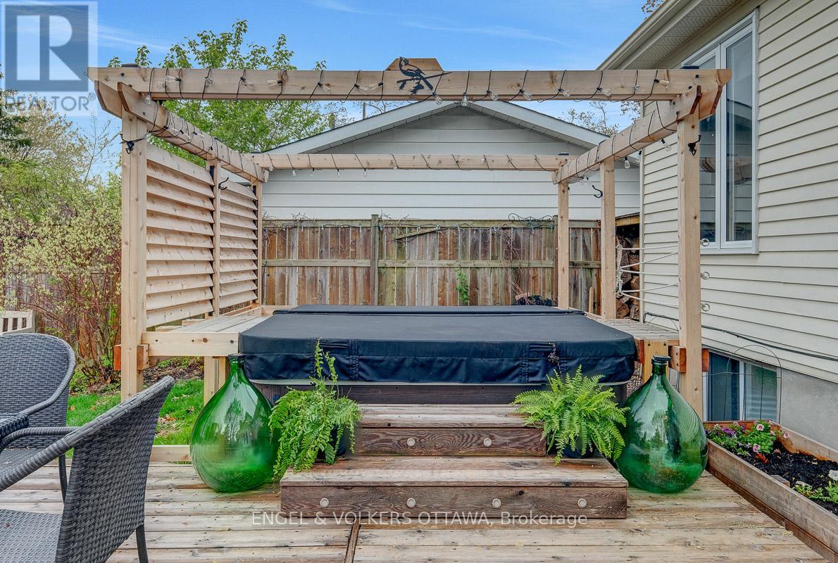 2766 Harwood Avenue, Ottawa, Ontario  K2B 8H7 - Photo 44 - X13229584