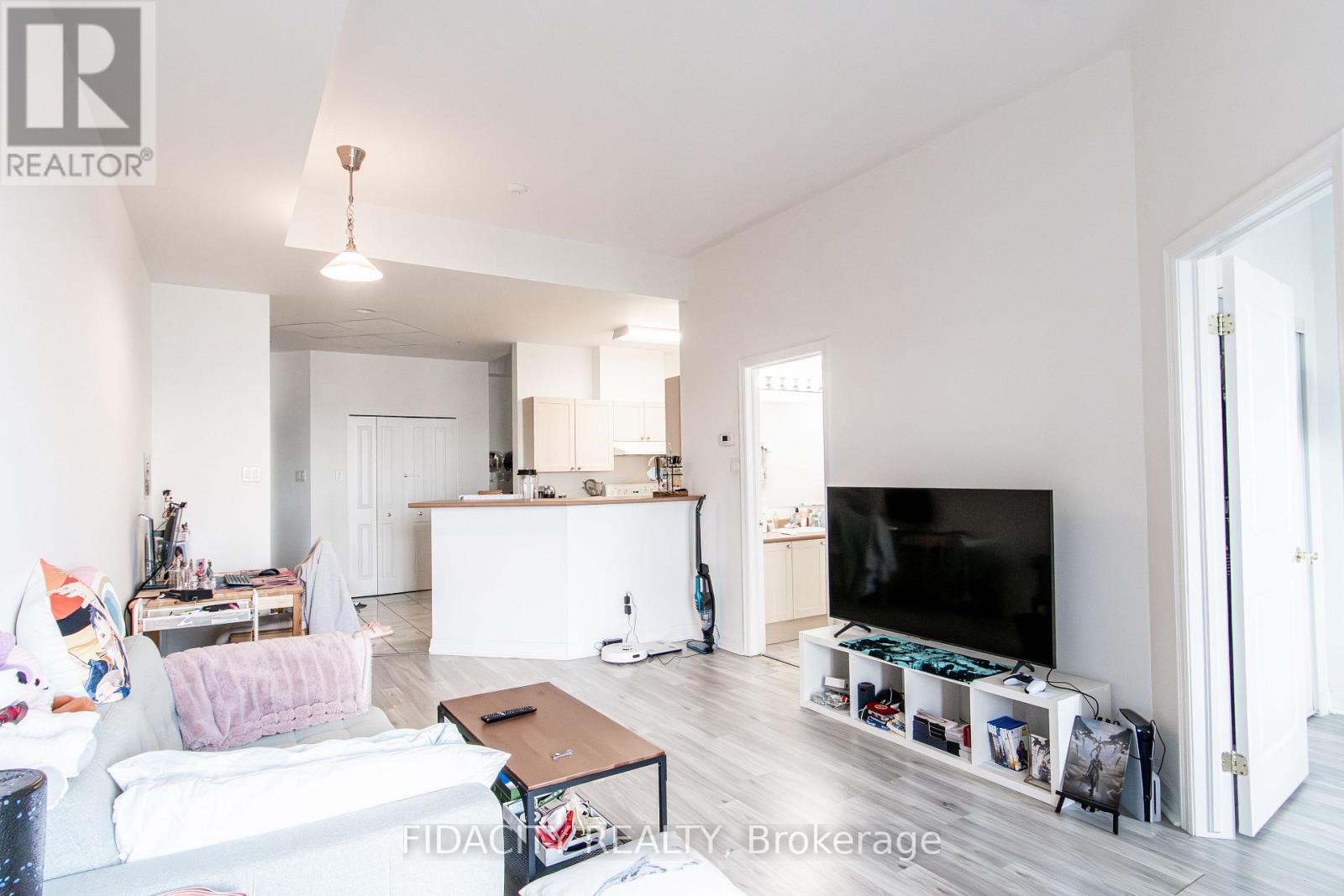 10m - 310 Central Park Drive, Ottawa, Ontario  K2C 4G4 - Photo 7 - X13229724