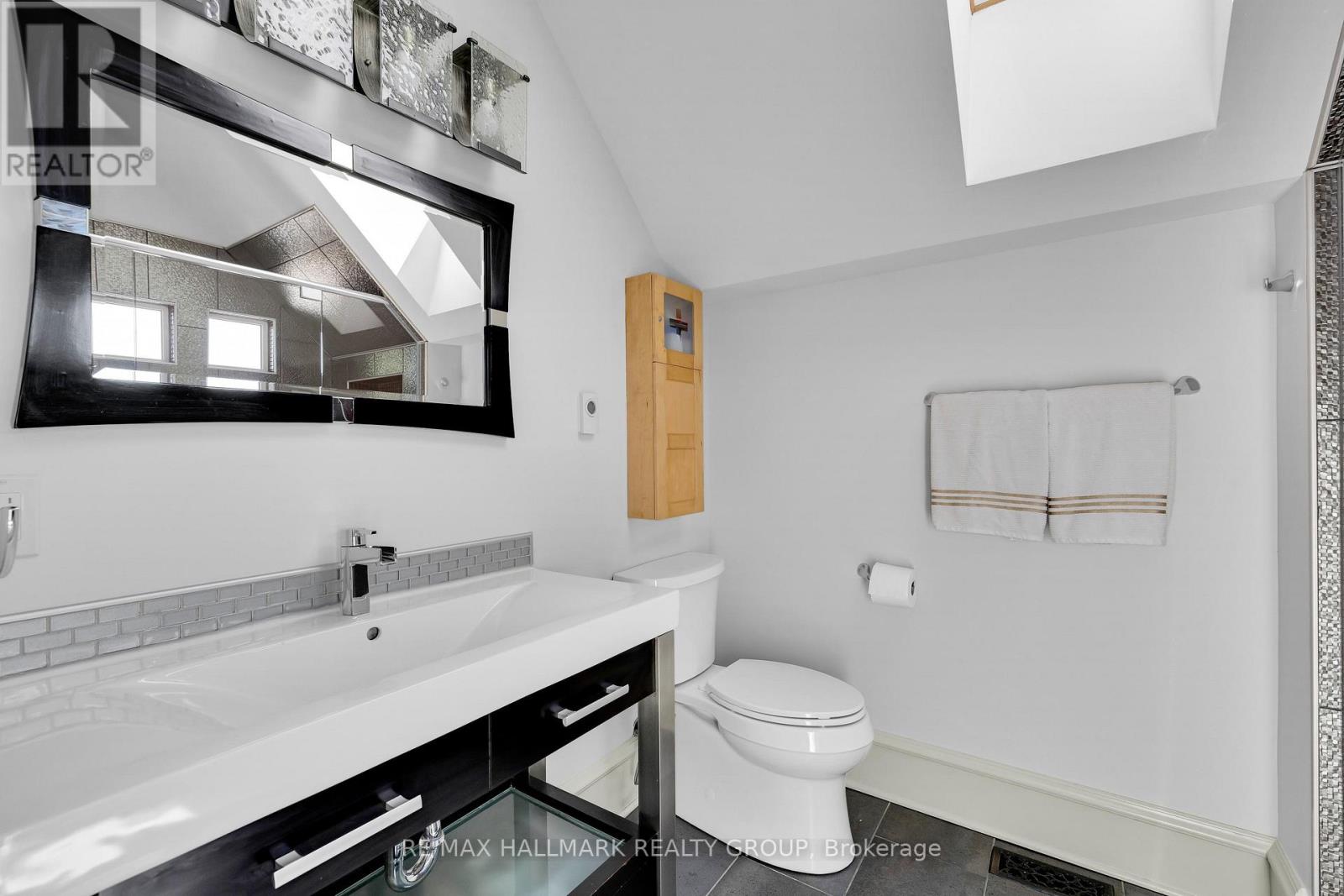 376 Winona Avenue, Ottawa, Ontario  K1Z 5H7 - Photo 17 - X13229840