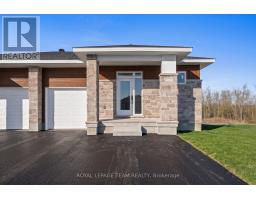 2 - 1102 MOORE STREET, Brockville, Ontario