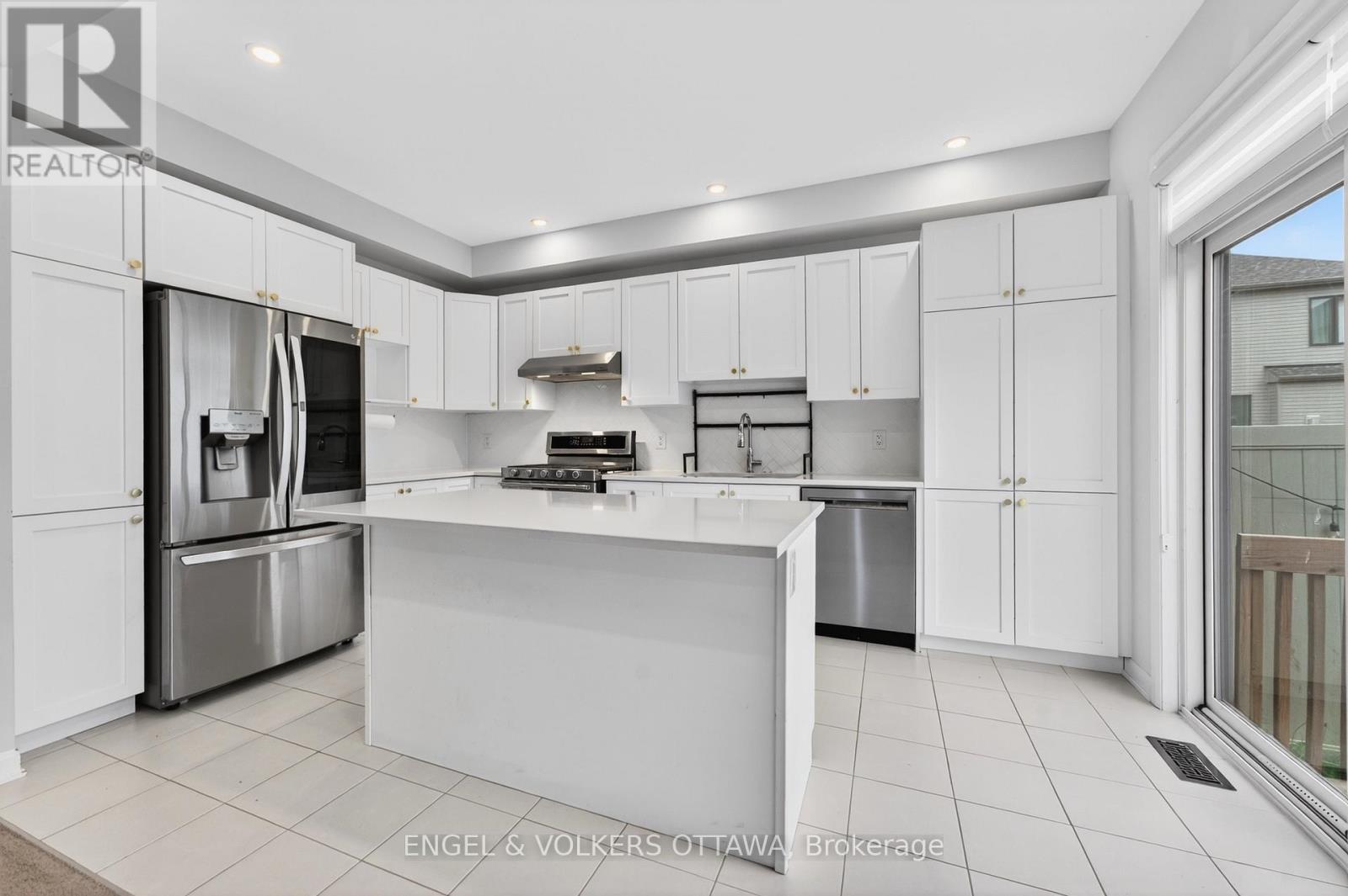 87 Coco Place, Ottawa, Ontario  K2T 0R2 - Photo 11 - X13229952