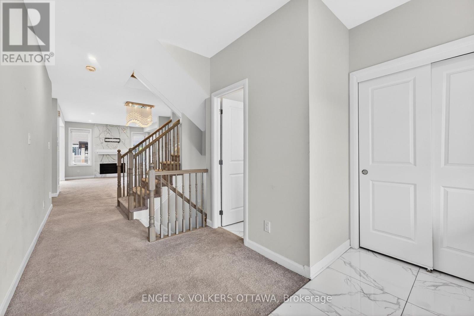 87 Coco Place, Ottawa, Ontario  K2T 0R2 - Photo 4 - X13229952