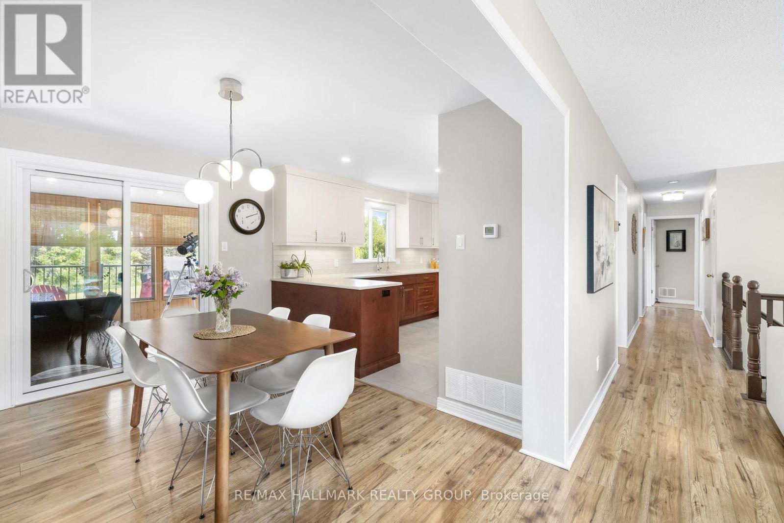 645 Code Drive, Montague, Ontario  K7A 4S6 - Photo 10 - X13230000