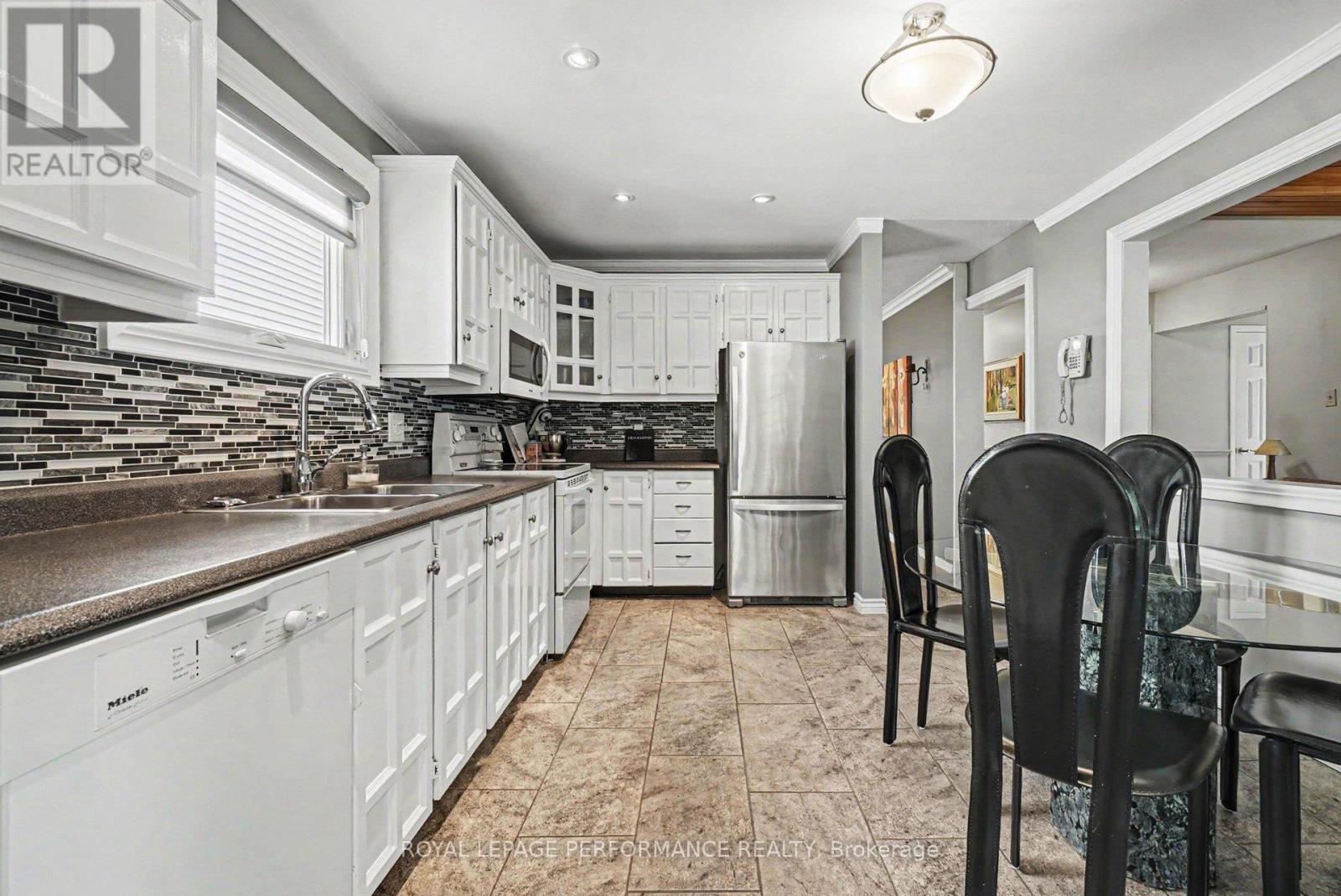 1163 Sauterne Park, Ottawa, Ontario  K1C 2H3 - Photo 13 - X13230002