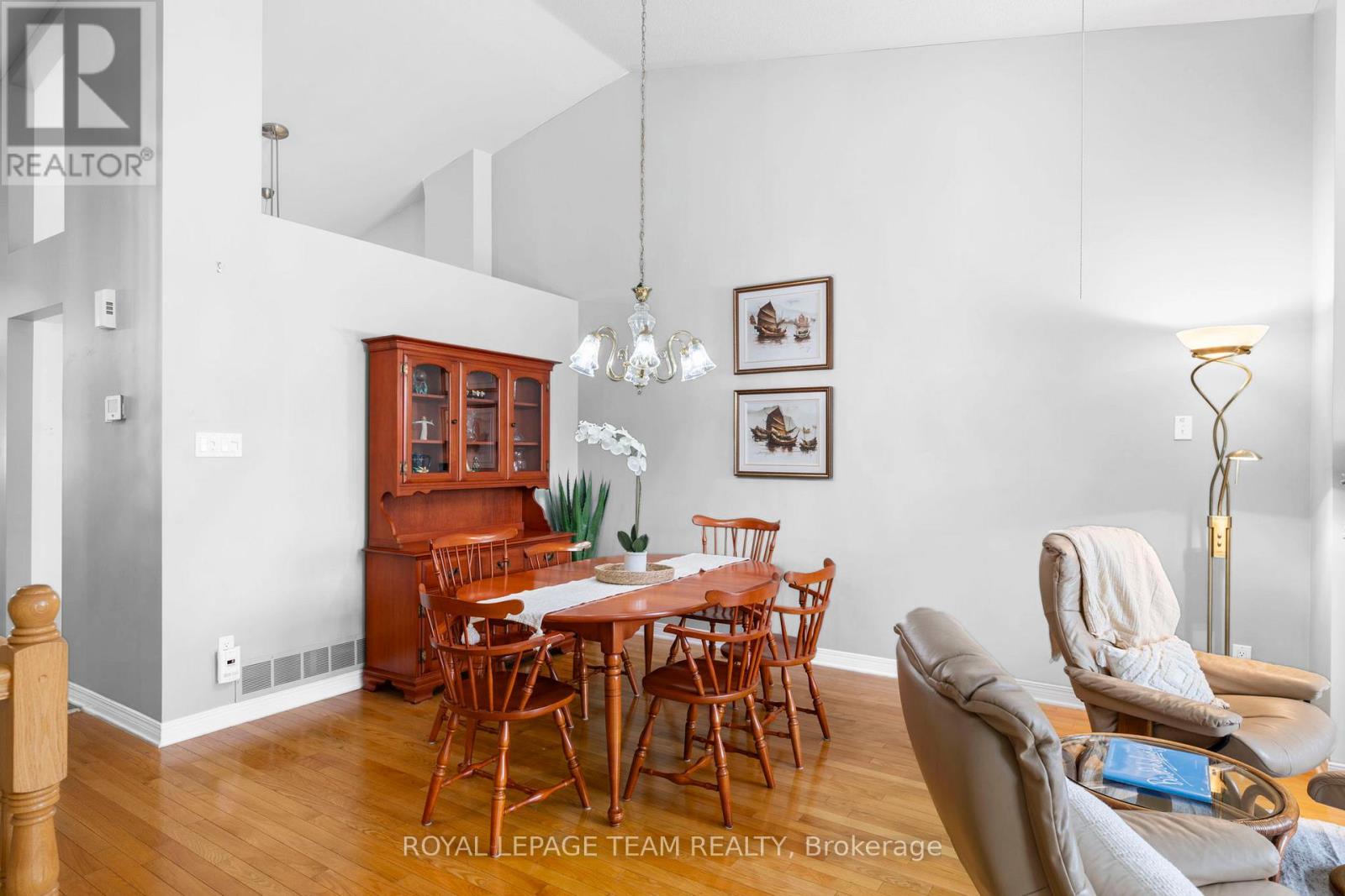 56 Coulson Court, Ottawa, Ontario  K2K 2X9 - Photo 6 - X13230008