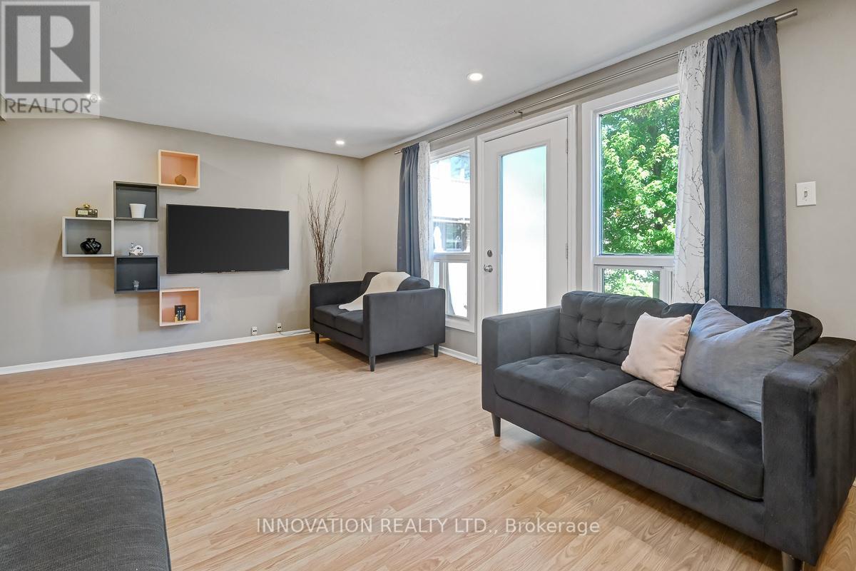 2113 Stonehenge Crescent, Ottawa, Ontario  K1B 4N7 - Photo 7 - X13230206