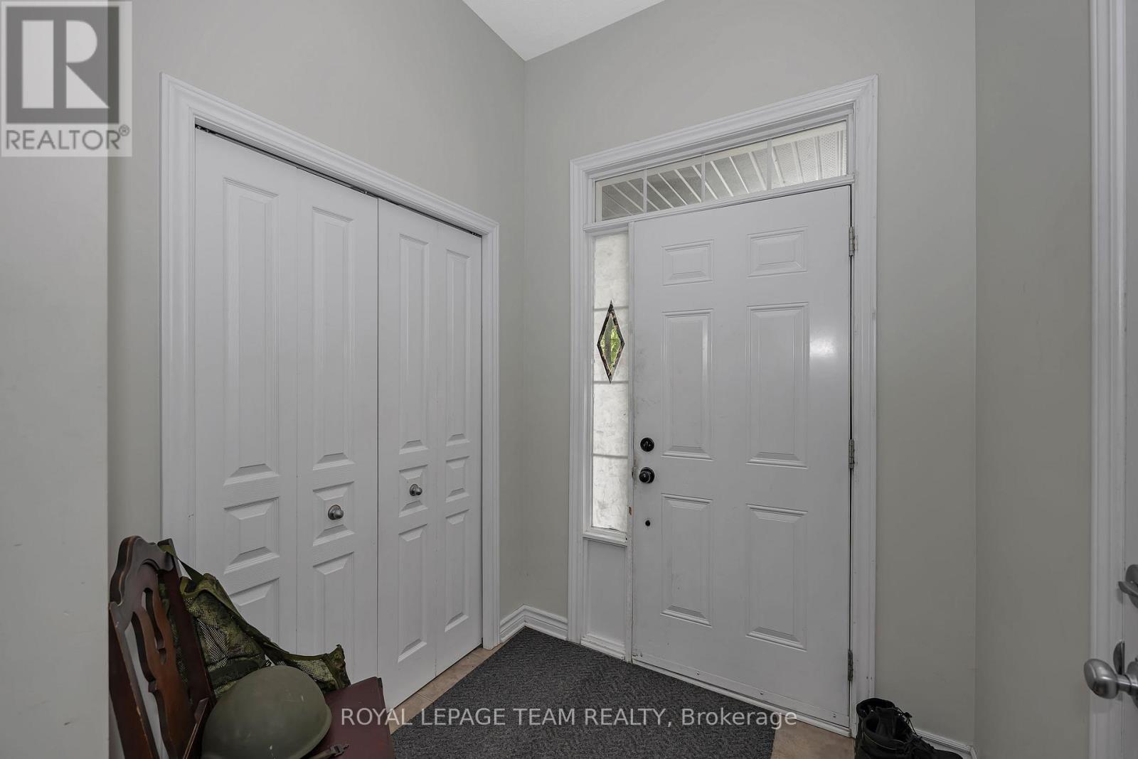 415 Arncliffe Avenue, Ottawa, Ontario  K2W 0B6 - Photo 3 - X13230268