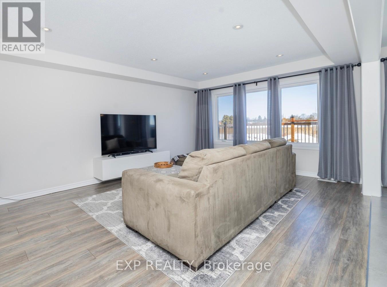 161 Cranesbill Road, Ottawa, Ontario  K2V 0J4 - Photo 4 - X13230418