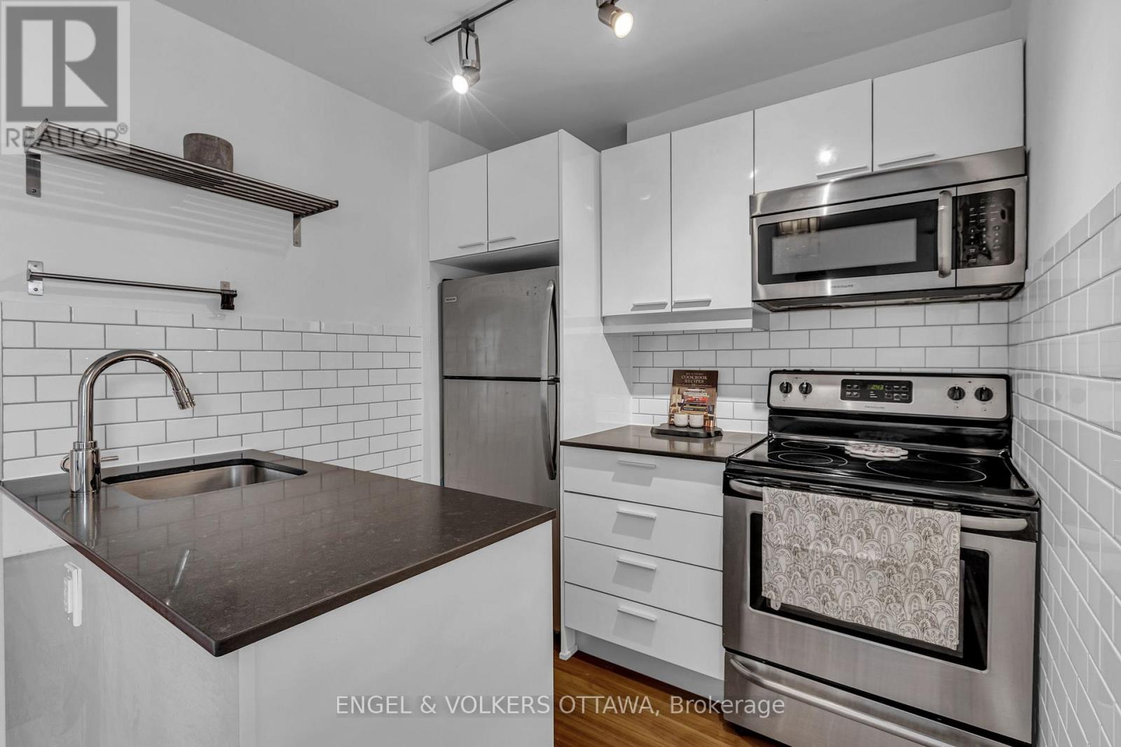 415 - 354 Gladstone Avenue, Ottawa, Ontario  K2P 0R4 - Photo 4 - X13230490