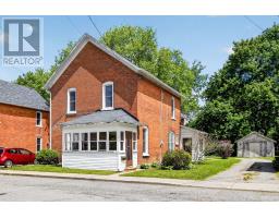 125 CHARLES STREET, Carleton Place, Ontario