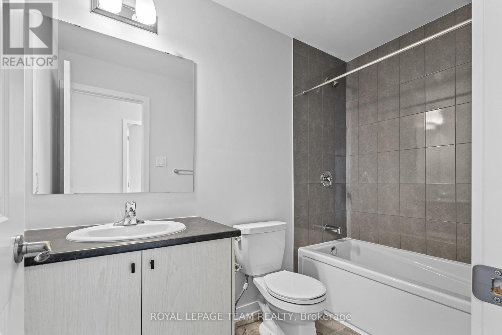 966 Chapman Mills Drive, Ottawa, Ontario  K2J 7J4 - Photo 3 - X13230554