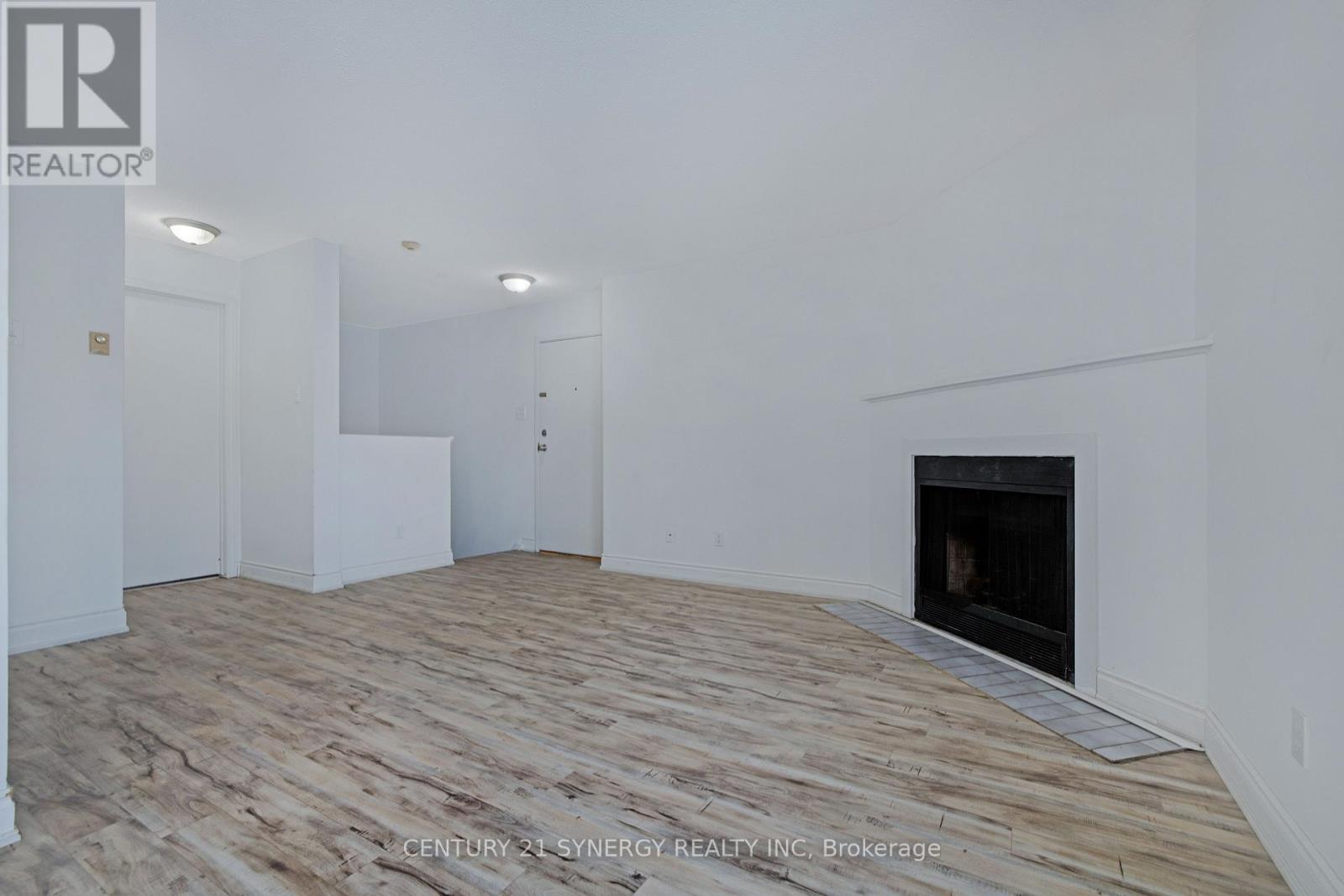 403 - 1589 St Bernard Street, Ottawa, Ontario  K1T 3H7 - Photo 5 - X13230822