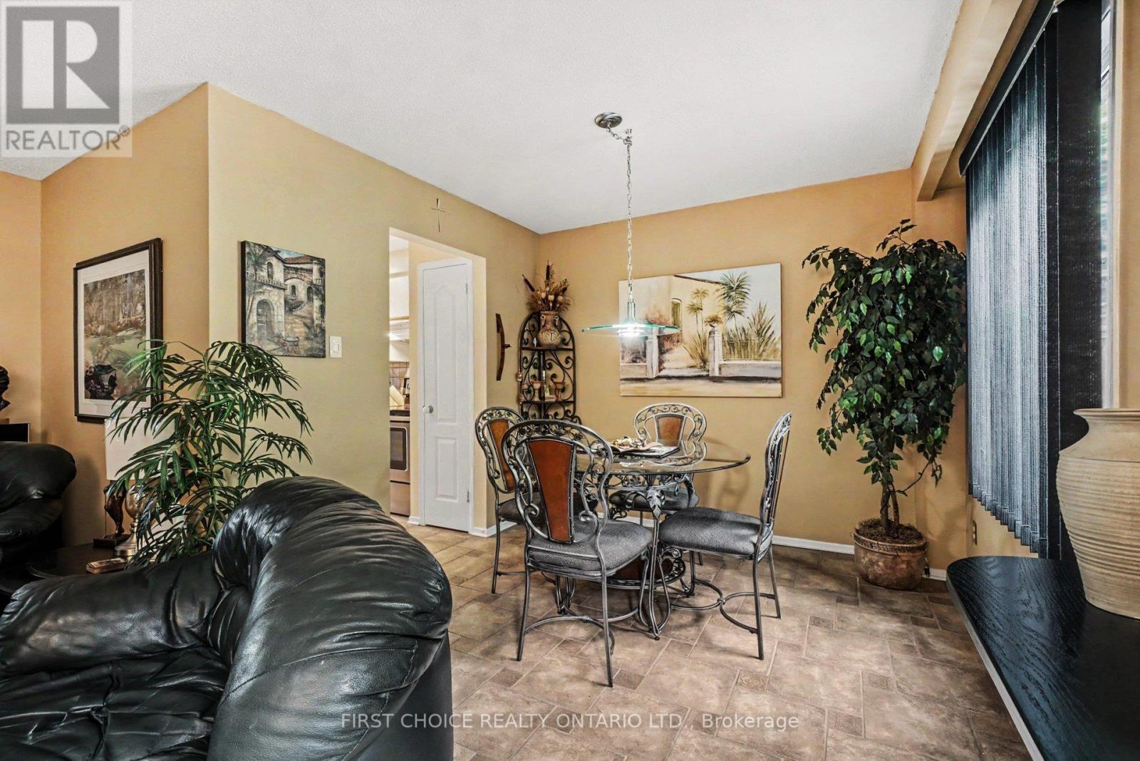 34 - 1793 Axminster Court, Ottawa, Ontario  K1C 1Z5 - Photo 3 - X13230946