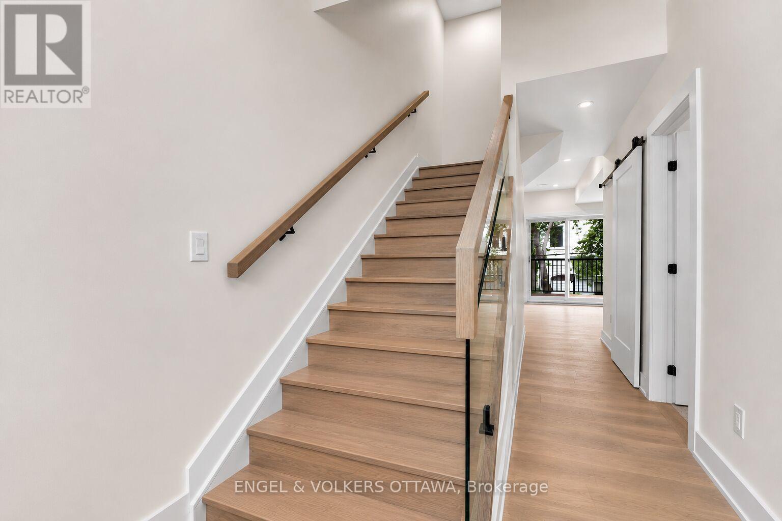 A - 372 Berkley Avenue, Ottawa, Ontario  K2A 2G7 - Photo 12 - X13231038