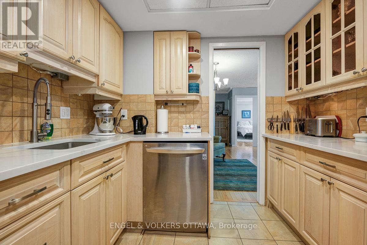 2504 - 500 Laurier Avenue W, Ottawa, Ontario  K1R 5E1 - Photo 18 - X13231108