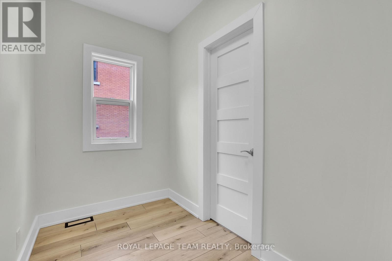 A (Main Level) - 531 Mcleod Street, Ottawa, Ontario  K1R 5R2 - Photo 16 - X13231220
