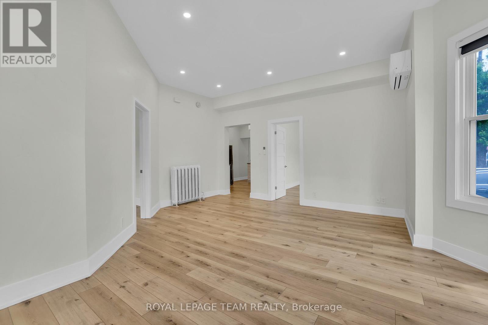 A (Main Level) - 531 Mcleod Street, Ottawa, Ontario  K1R 5R2 - Photo 6 - X13231220