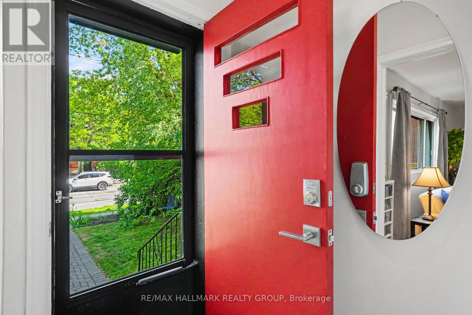 371 Sunnyside Avenue, Ottawa, Ontario  K1S 0S2 - Photo 4 - X13231378