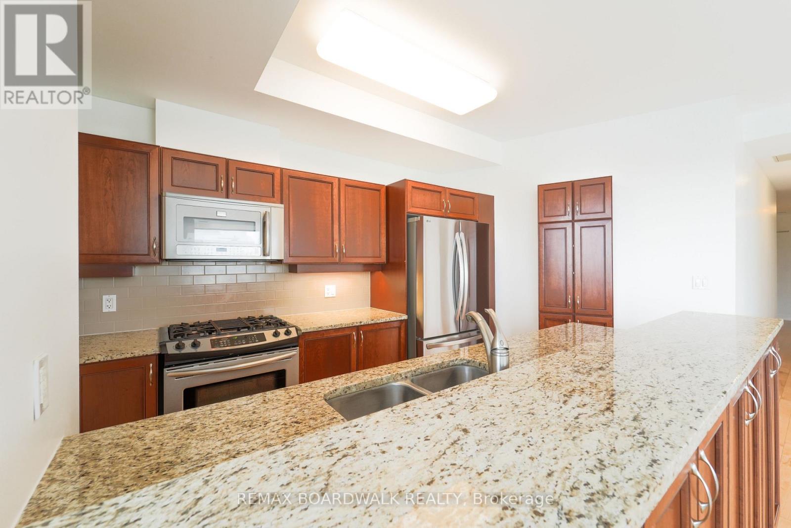 1005 - 401 Golden Avenue, Ottawa, Ontario  K2A 1H4 - Photo 10 - X13231404