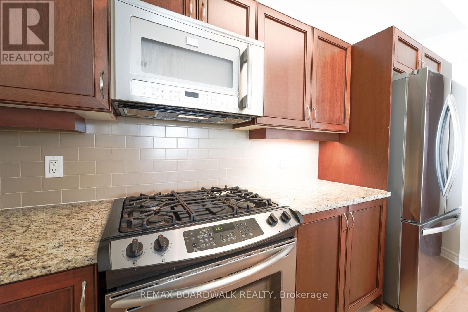 1005 - 401 Golden Avenue, Ottawa, Ontario  K2A 1H4 - Photo 11 - X13231404