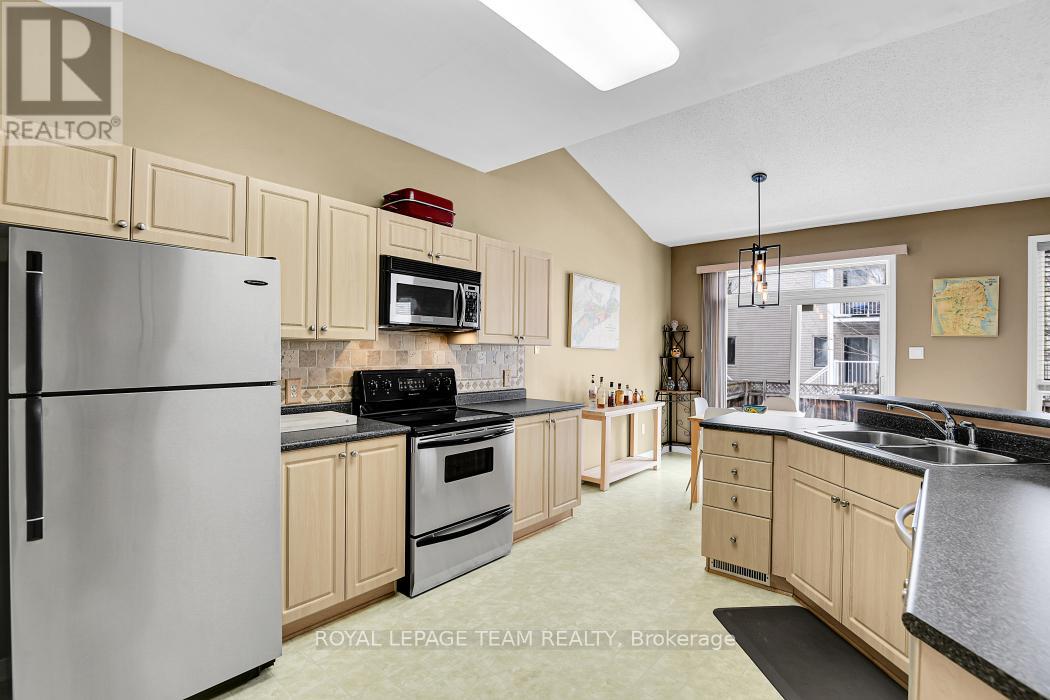 162 Redcliff Avenue, Ottawa, Ontario  K2J 5J7 - Photo 9 - X13231480
