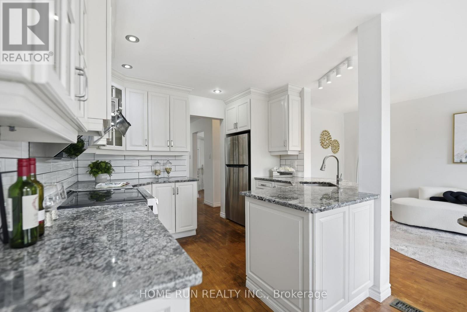 26 Highmont Court, Ottawa, Ontario  K2T 1B2 - Photo 10 - X13231830
