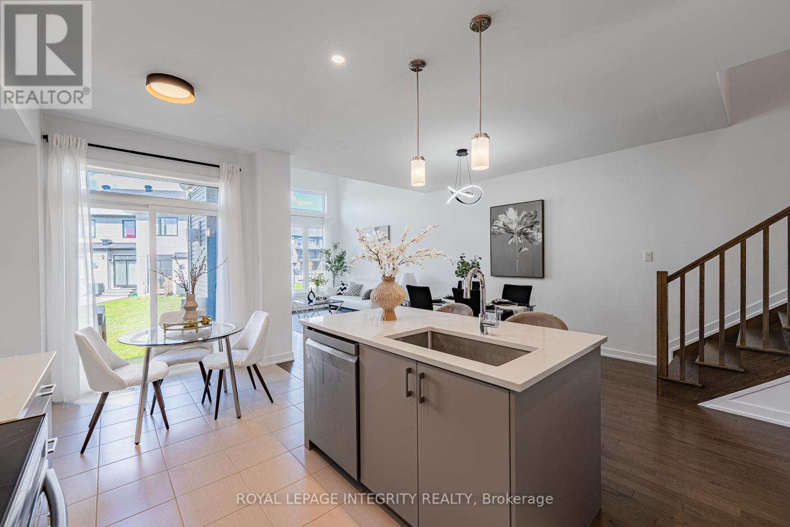 53 Maize Street, Ottawa, Ontario  K2S 2T2 - Photo 7 - X13231832