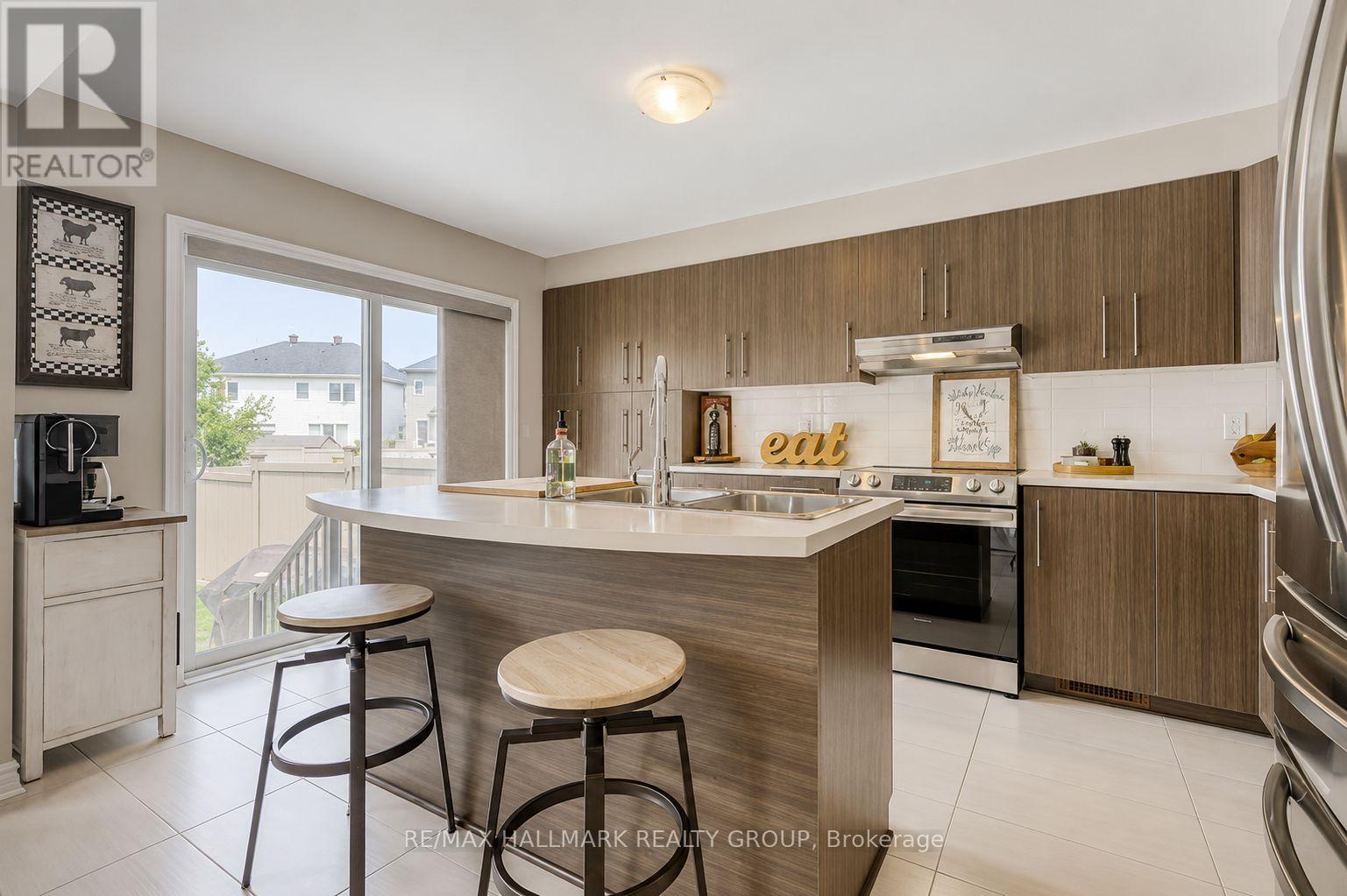 6335 Renaud Road, Ottawa, Ontario  K1W 0J4 - Photo 11 - X13232114