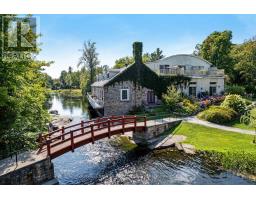 7A LEWIS STREET, Perth, Ontario