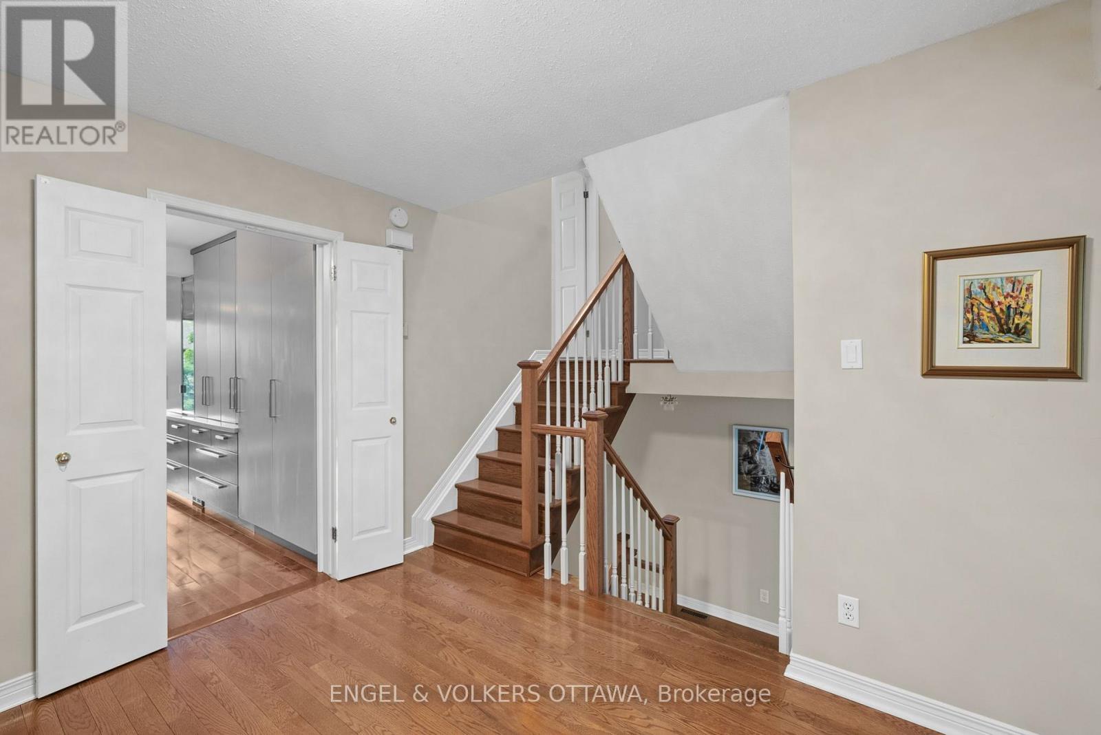44 Dunbarton Court, Ottawa, Ontario  K1K 4L4 - Photo 15 - X13232242