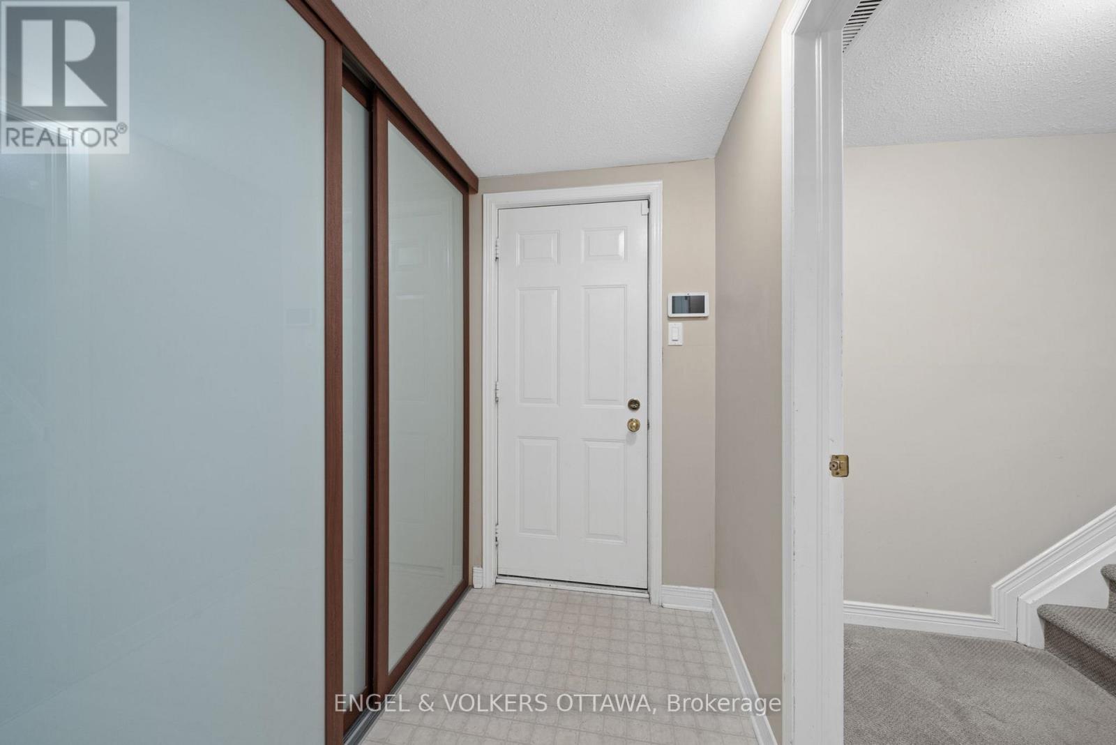 44 Dunbarton Court, Ottawa, Ontario  K1K 4L4 - Photo 37 - X13232242