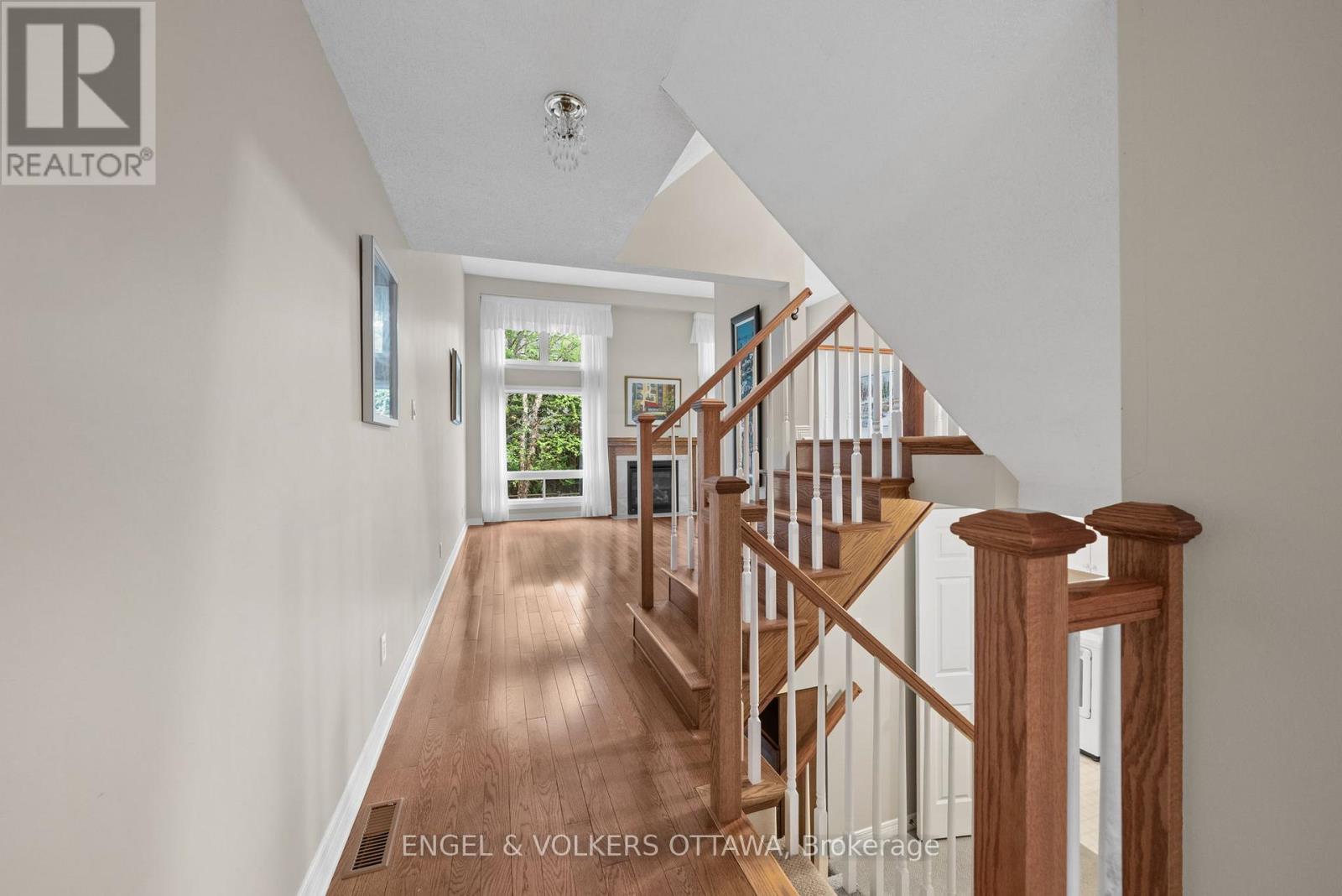 44 Dunbarton Court, Ottawa, Ontario  K1K 4L4 - Photo 6 - X13232242