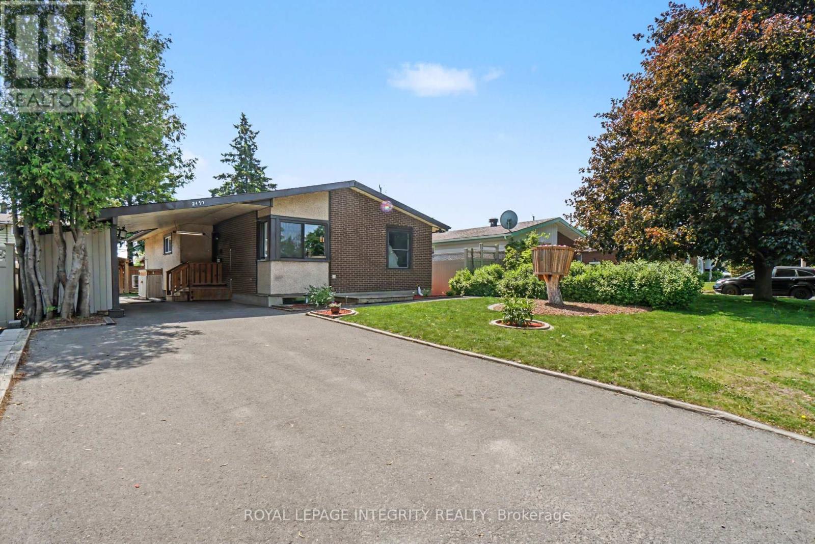 2450 Magnus Avenue, Ottawa, Ontario  K1G 1J8 - Photo 2 - X13232286