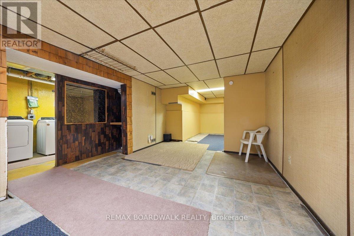 48 - 1828 Axminster Court, Ottawa, Ontario  K1C 1Z4 - Photo 38 - X13232322