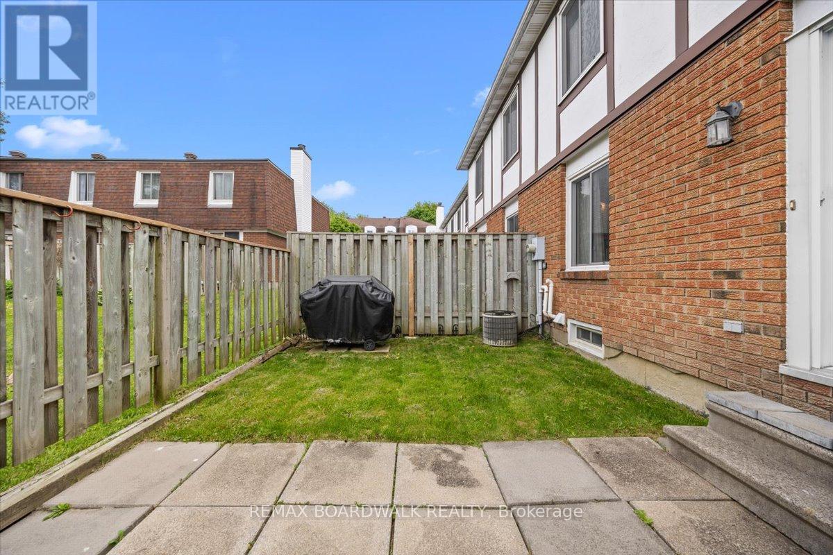 48 - 1828 Axminster Court, Ottawa, Ontario  K1C 1Z4 - Photo 43 - X13232322
