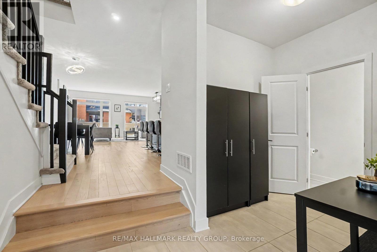 323 Wabasso Lane, Ottawa, Ontario  K1T 0T2 - Photo 7 - X13232458