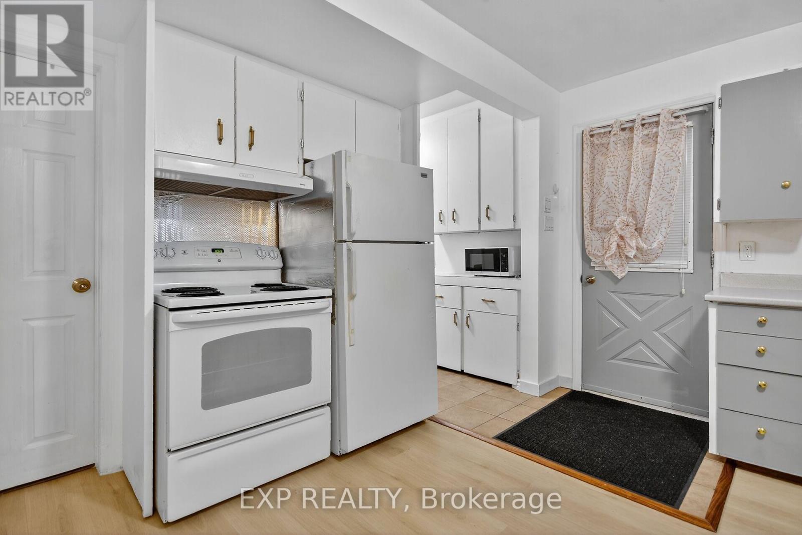 41 Hwy 5 W Street, South Dundas, Ontario  K0C 1X0 - Photo 11 - X13232700